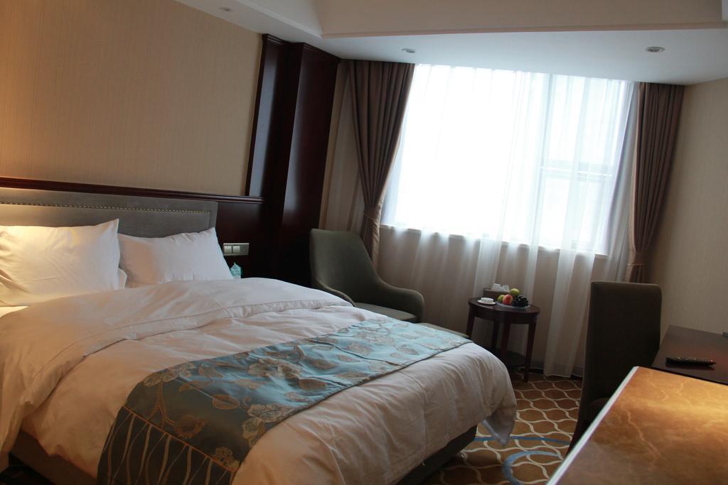Zhufeng Hotel Çengdu Oda fotoğraf
